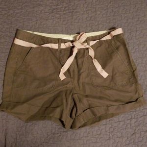 LOFT army green shorts-Never worn